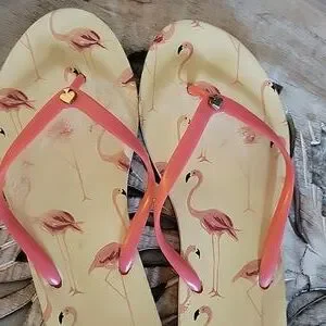 Kate spade flamingo flip flops outlet